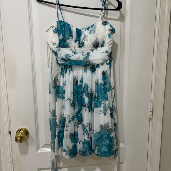 Speechless Blue and White Sleeveless Sundress - Picture 1 of 3